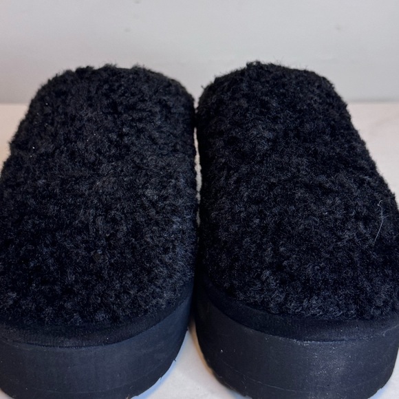 MADDEN GIRL Faux Fur Clogs - Picture 11 of 12